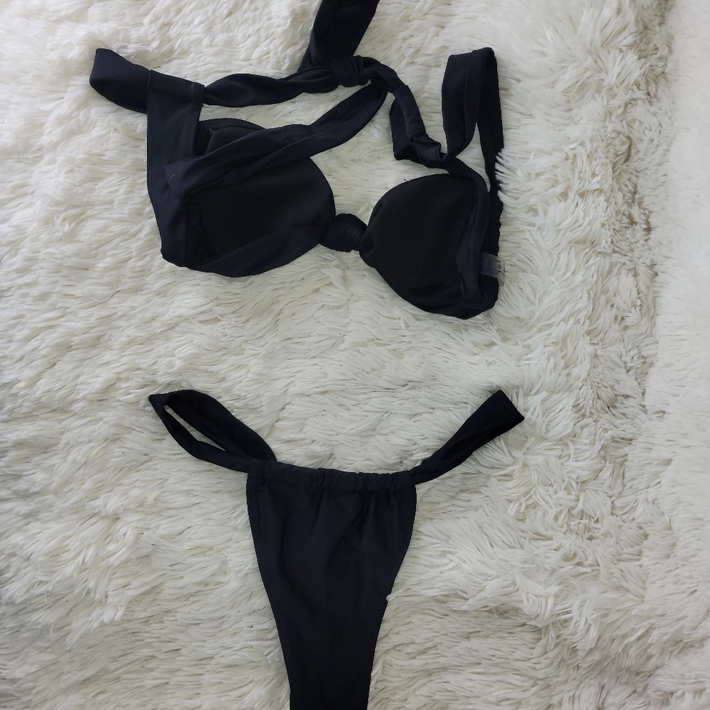 Black Bikini Set - Picture 11 of 16